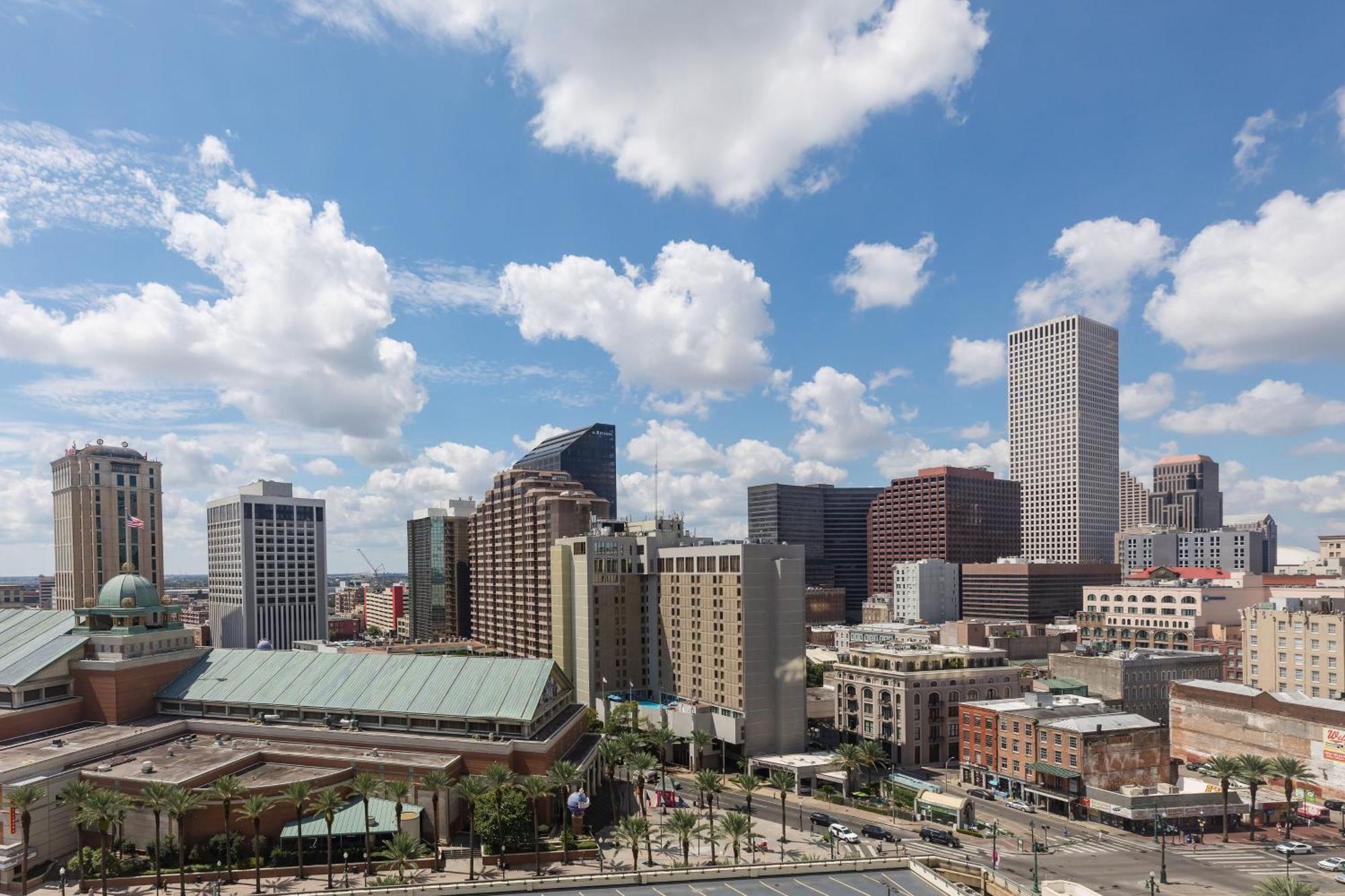 The Westin New Orleans Hotel Exterior photo